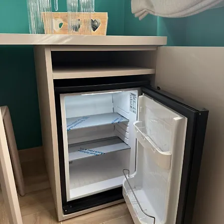 Da Delfina Πανσιόν Άντζιο