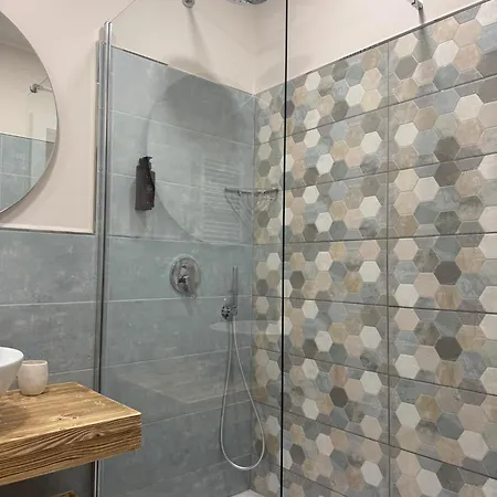 Πανσιόν Da Delfina Άντζιο